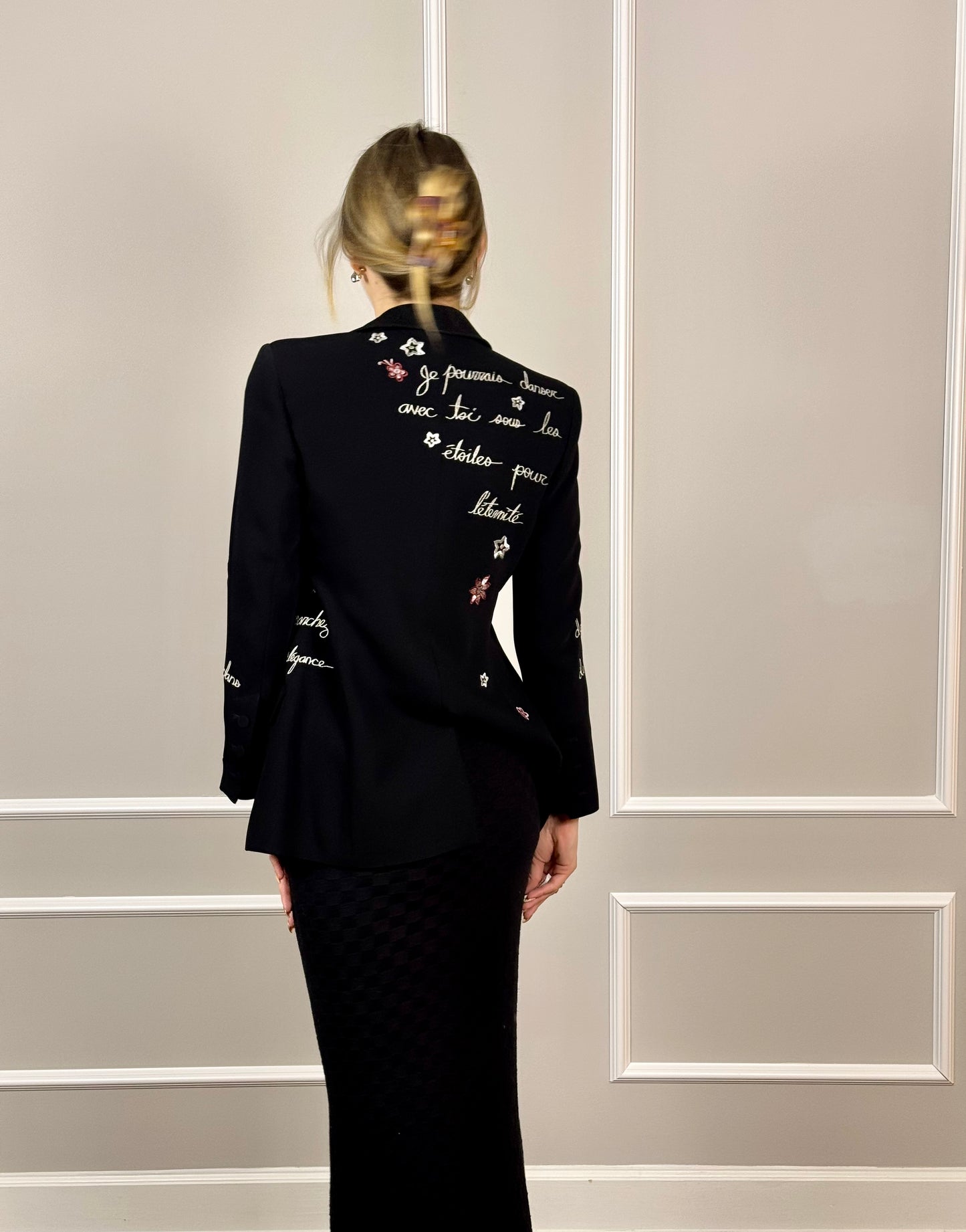 Cinq à Sept Embroidered Blazer